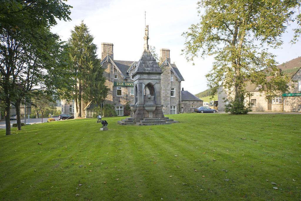 The Invercauld Arms Hotel Ballater Exterior foto