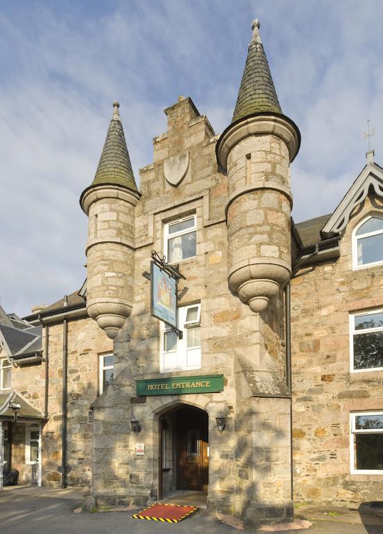 The Invercauld Arms Hotel Ballater Exterior foto