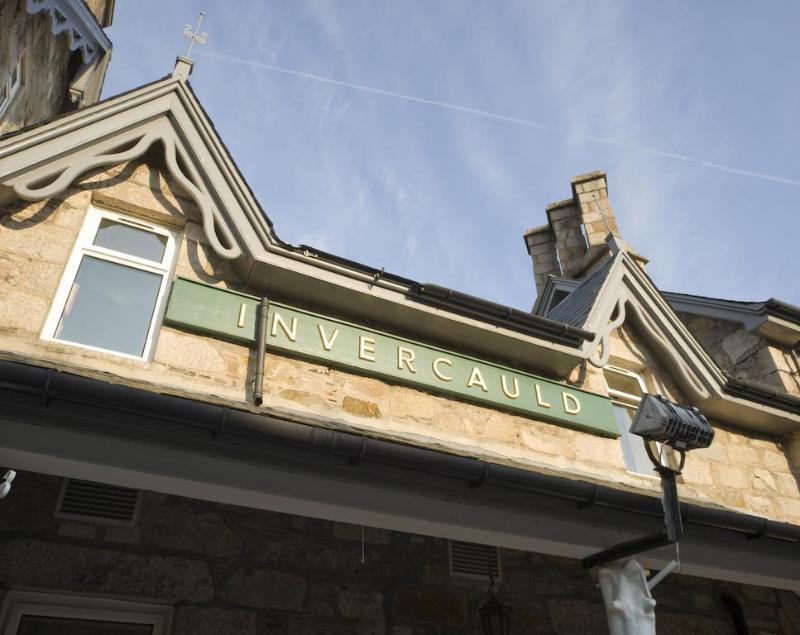 The Invercauld Arms Hotel Ballater Exterior foto